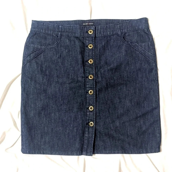 New York & Company Button Down Denim Skirt, Color Blue (Dark Wash) size 18 - Picture 1 of 14